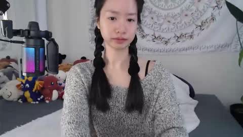 Snapshot of marissapeach chatting on May 4, 1:07 pm MarissaPeach online show from May 4, 1:07 pm