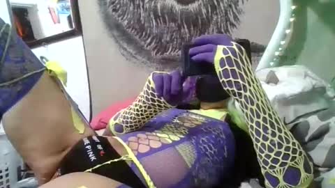 Prissy Miss online show from December 3, 6:32 am