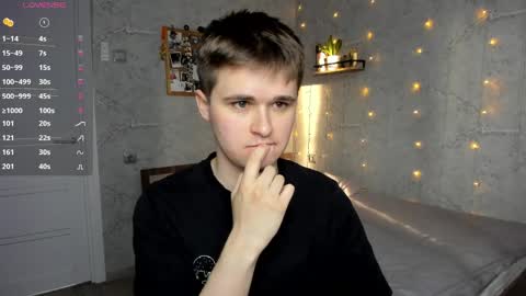 Snapshot of mark_bearcub chatting on May 12, 3:03 am Mark online show from May 12, 3:03 am