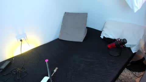 mark_broown_ online show from February 27, 8:31 pm