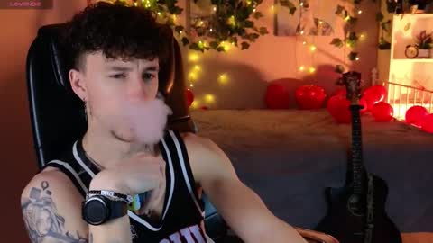 mark_caron online show from February 21, 9:49 pm