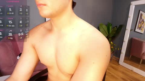 mark_evans1_ online show from February 6, 4:42 am