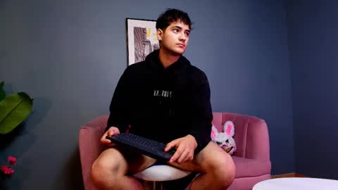 mark_evans1_ online show from October 30, 2:40 pm