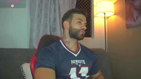Snapshot of mark_hazze chatting on July 6, 12:51 am Mark online show from July 6, 12:51 am