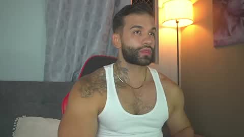 Snapshot of mark_hazze chatting on July 13, 1:08 am Mark online show from July 13, 1:08 am