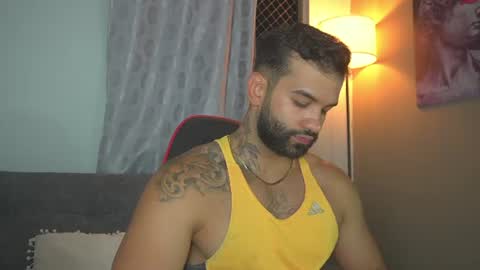 Snapshot of mark_hazze chatting on July 14, 11:54 pm Mark online show from July 14, 11:54 pm