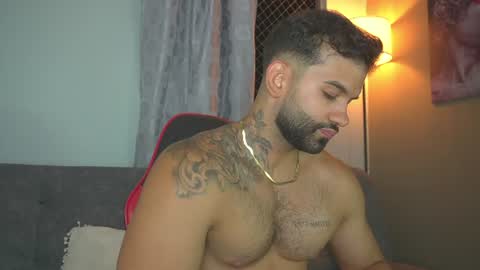 Snapshot of mark_hazze chatting on July 18, 12:48 am Mark online show from July 18, 12:48 am