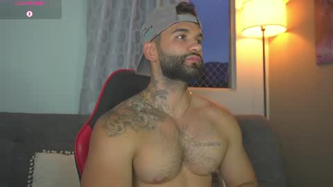 Snapshot of mark_hazze chatting on July 22, 11:29 pm Mark online show from July 22, 11:29 pm