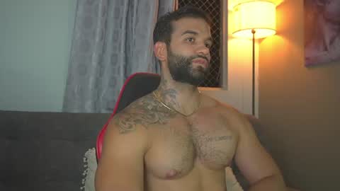 Snapshot of mark_hazze chatting on August 4, 12:25 am Mark online show from August 4, 12:25 am