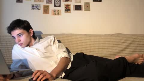 Mark online show from October 18, 12:28 pm