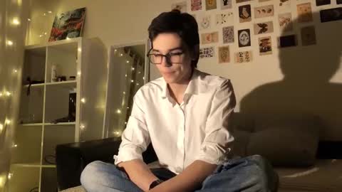 Mark online show from October 23, 3:44 pm