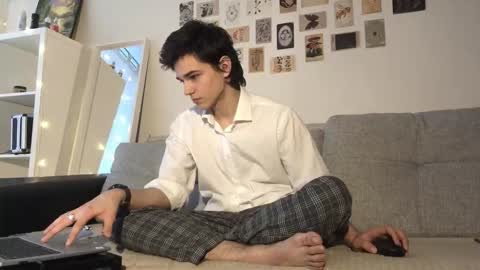 Mark online show from November 15, 11:29 am