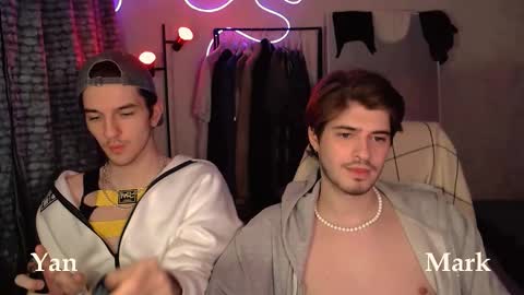 Mark online show from November 8, 3:45 pm