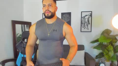 mark_x23 online show from February 6, 1:43 am