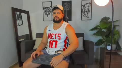 mark_x23 online show from April 6, 3:26 am