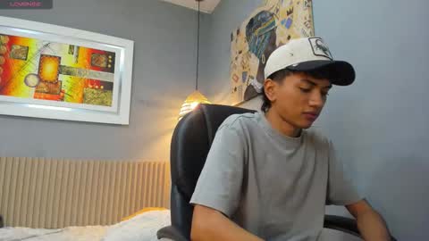 markbowie online show from January 10, 7:26 pm