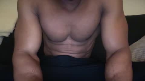 Snapshot of markkevblue chatting on May 9, 3:56 am Markkev online show from May 9, 3:56 am