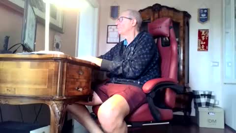 markmarkmark00 online show from April 13, 9:26 am