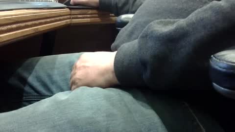 markpanier online show from February 26, 3:32 am