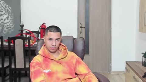 Tison online show from January 13, 5:55 pm