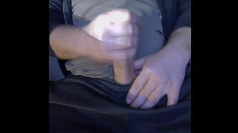 Snapshot of markus81xxx chatting on February 22, 7:03 pm markus81xxx online show from February 22, 7:03 pm