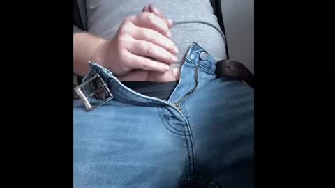 Snapshot of markus81xxx chatting on November 10, 1:43 pm markus81xxx online show from November 10, 1:43 pm