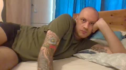 Snapshot of markus_7 chatting on September 14, 1:43 pm markus_7 online show from September 14, 1:43 pm