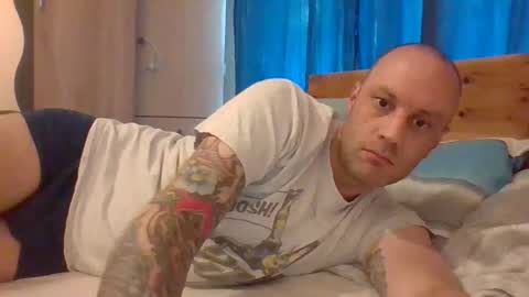 Snapshot of markus_7 chatting on September 15, 12:38 pm markus_7 online show from September 15, 12:38 pm