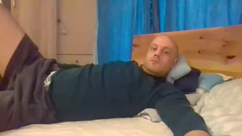 Snapshot of markus_7 chatting on September 24, 11:46 am markus_7 online show from September 24, 11:46 am