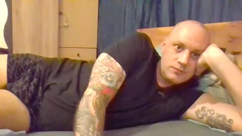 Snapshot of markus_7 chatting on October 15, 10:54 pm markus_7 online show from October 15, 10:54 pm