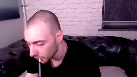Snapshot of markvenom chatting on June 16, 8:33 pm markvenom online show from June 16, 8:33 pm