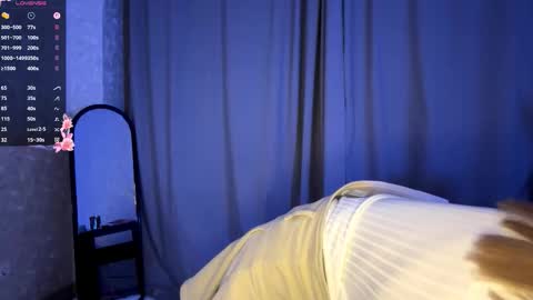 Olivia online show from December 4, 1:53 pm