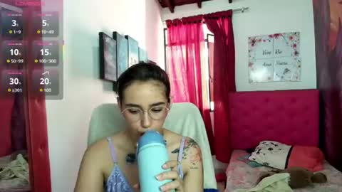 Snapshot of marley_jane_ chatting on July 16, 7:20 pm marley online show from July 16, 7:20 pm