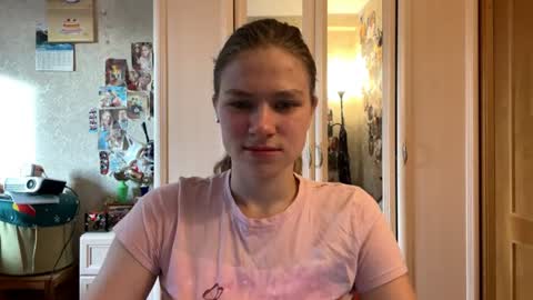 Codi online show from June 17, 3:09 am