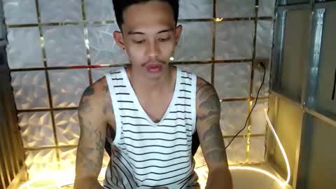 marlmoreno10 online show from March 5, 12:06 am