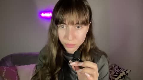 Mary online show from September 29, 2:33 pm