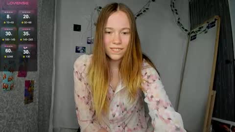 Snapshot of marryjanes chatting on April 15, 7:58 pm marryjanes online show from April 15, 7:58 pm