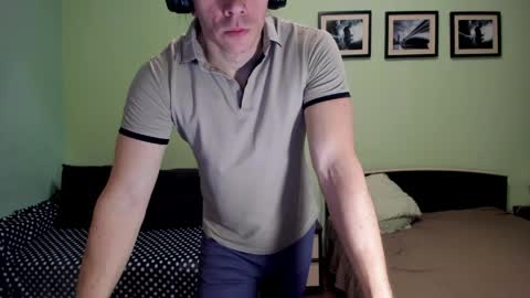 Alan online show from April 9, 6:24 pm