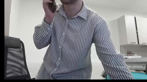 Snapshot of marselle_looker chatting on June 3, 2:33 pm Marselle online show from June 3, 2:33 pm