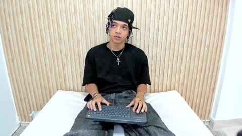 MARSHALL online show from September 22, 1:24 pm