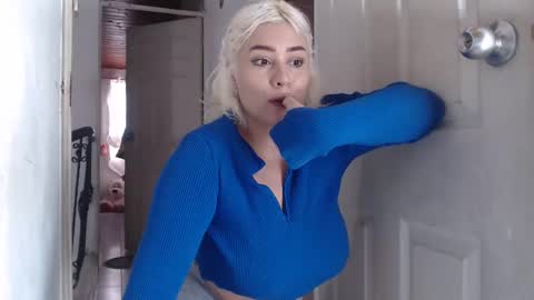 Snapshot of marshmellouw chatting on January 30, 7:48 pm Marshmellouw online show from January 30, 7:48 pm