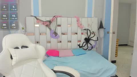 Mar Smith online show from November 2, 5:10 am