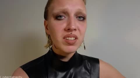 Ultimate Goddess online show from November 16, 7:36 am