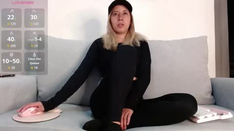 marthina thompson online show from May 26, 12:01 pm