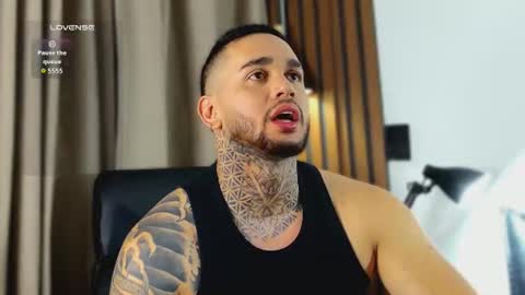 Snapshot of martin_colby05 chatting on June 20, 12:58 am ONLYFANS Sotoandres modelo independiente online show from June 20, 12:58 am