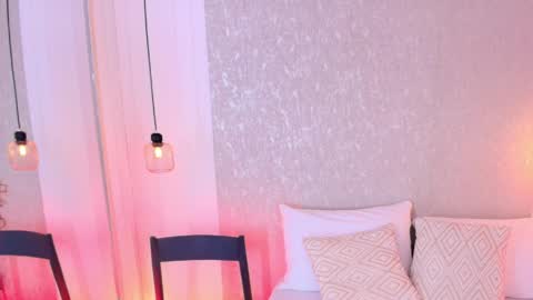 mari online show from March 30, 8:32 pm