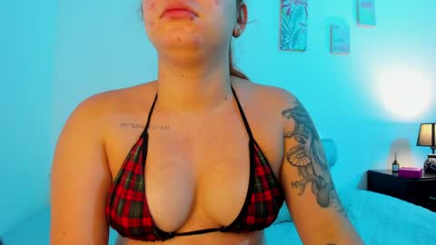 Snapshot of martina_connor1 chatting on May 2, 10:53 am C A R O L I N A online show from May 2, 10:53 am