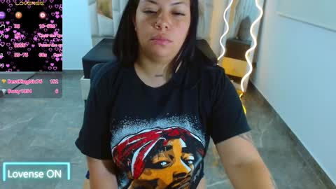 Snapshot of martina_tay chatting on January 13, 7:00 am Hey im martina online show from January 13, 7:00 am