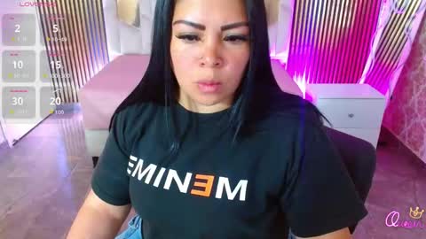 Hey im martina online show from May 22, 3:02 am
