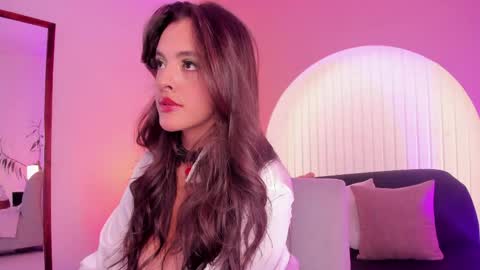Nina online show from May 20, 7:53 pm